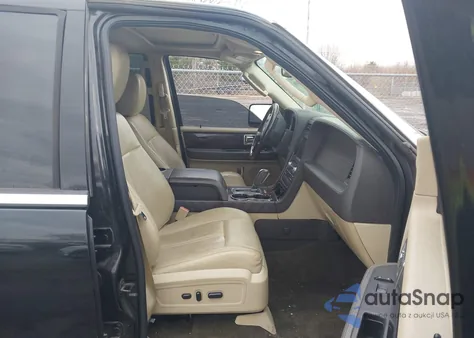 2015 Lincoln Navigator z USA, uszkodzony, nr VIN 5LMJJ2JT0FEJ13005
